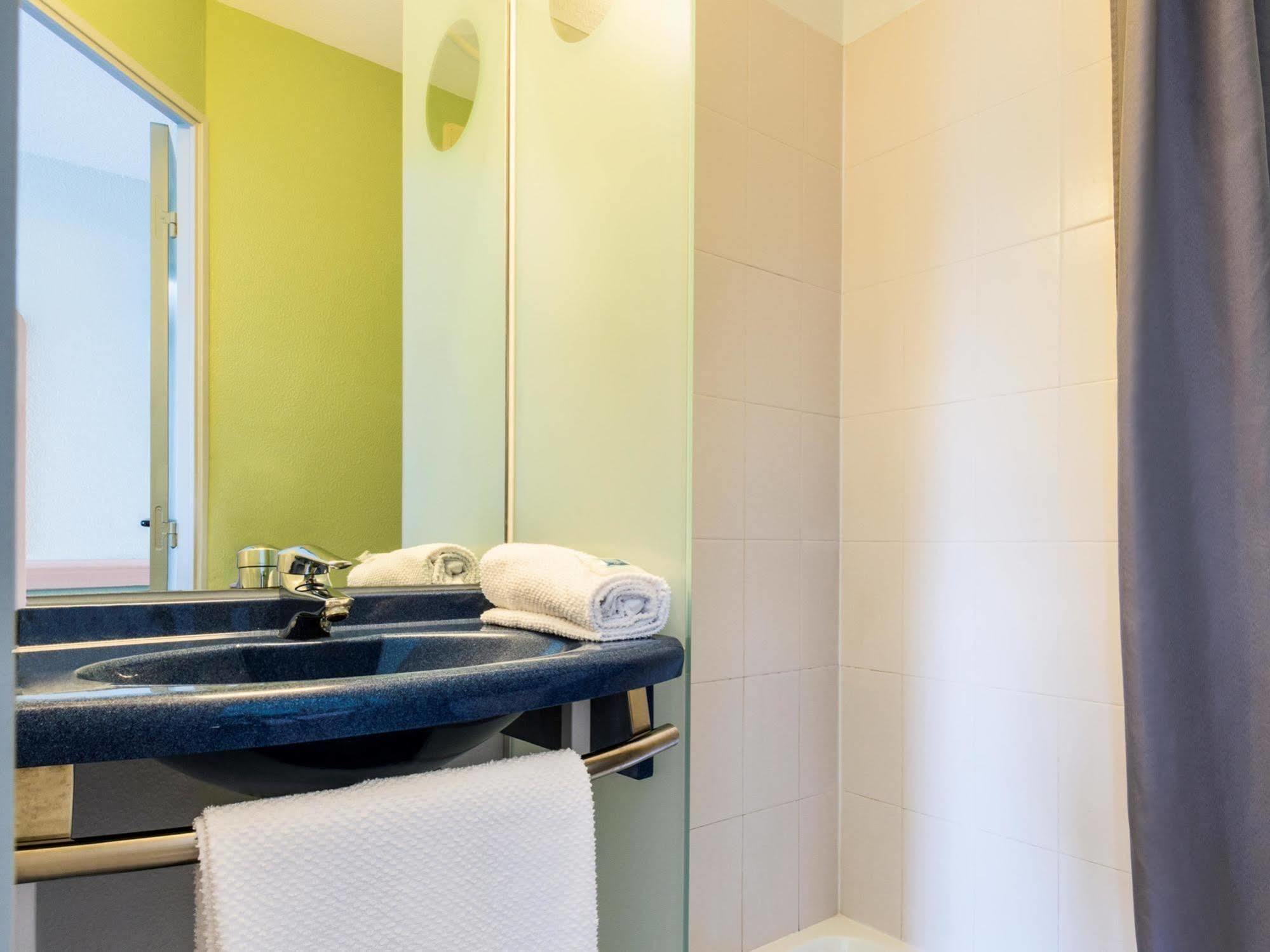 Ibis Budget Chatellerault Nord Exterior photo